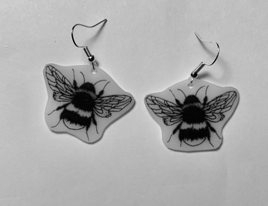 Detailed Bee Handmade Earrings!